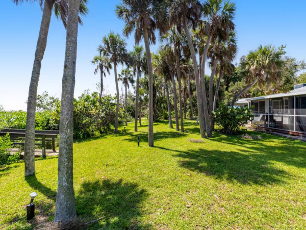 Bayfront Perfect Vacation Getaway with 2 Bedrooms