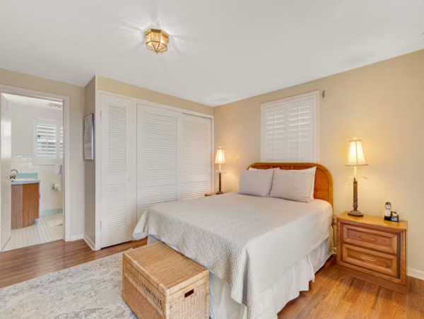 Bayfront Perfect Vacation Getaway with 2 Bedrooms