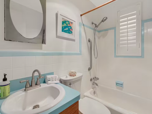Bayfront Perfect Vacation Getaway with 2 Bedrooms