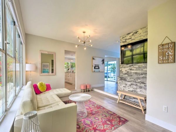 Canal-Front Vacation Rental in Sarasota with Pool & Dock