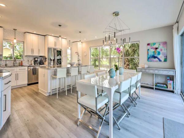 Canal-Front Vacation Rental in Sarasota with Pool & Dock