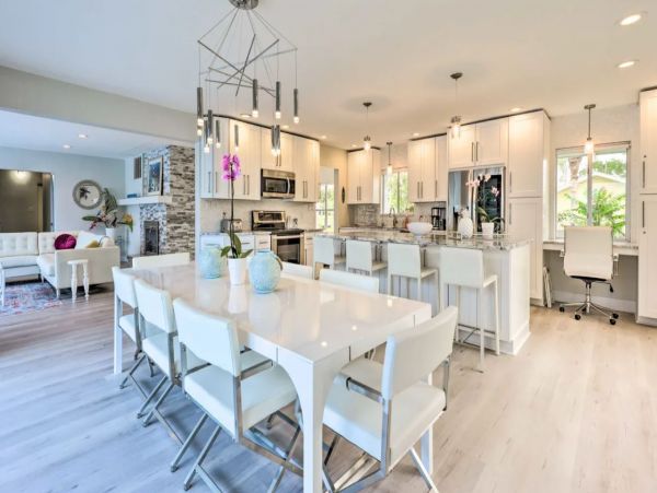 Canal-Front Vacation Rental in Sarasota with Pool & Dock