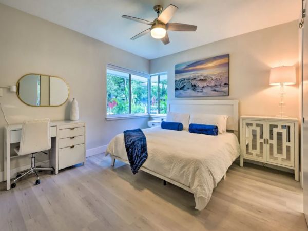 Canal-Front Vacation Rental in Sarasota with Pool & Dock