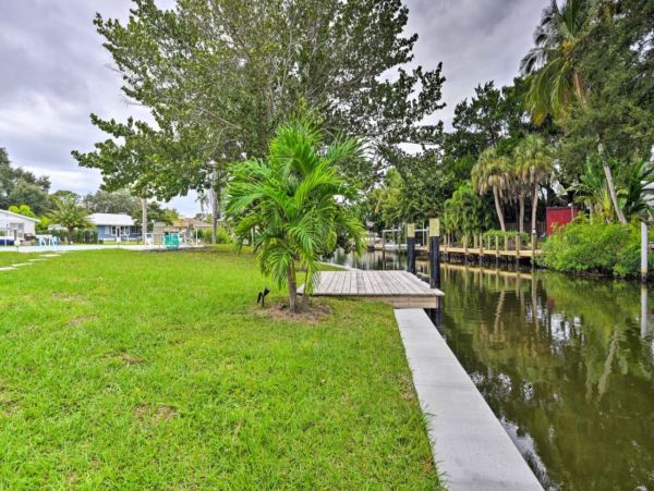 Canal-Front Vacation Rental in Sarasota with Pool & Dock
