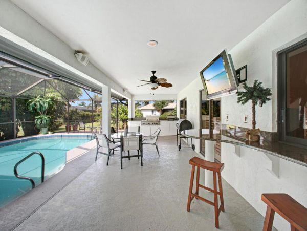 Bonita Springs Home 1009909