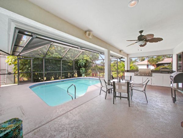 Bonita Springs Home 1009909
