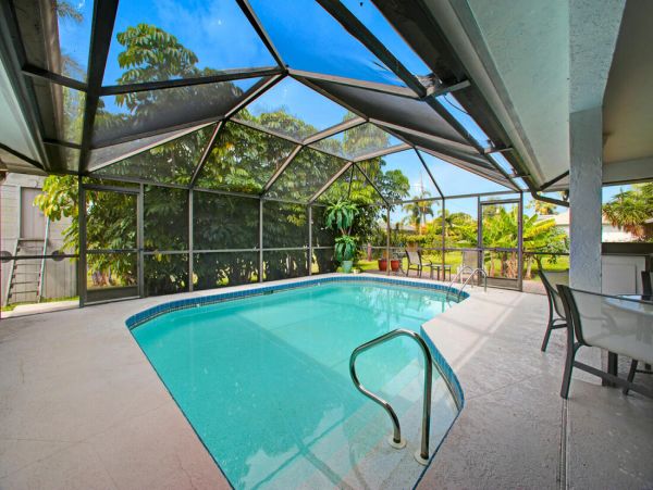Bonita Springs Home 1009909