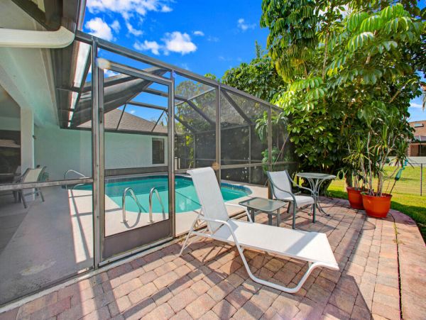 Bonita Springs Home 1009909