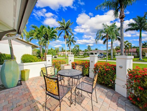 Bonita Springs Home 1009909