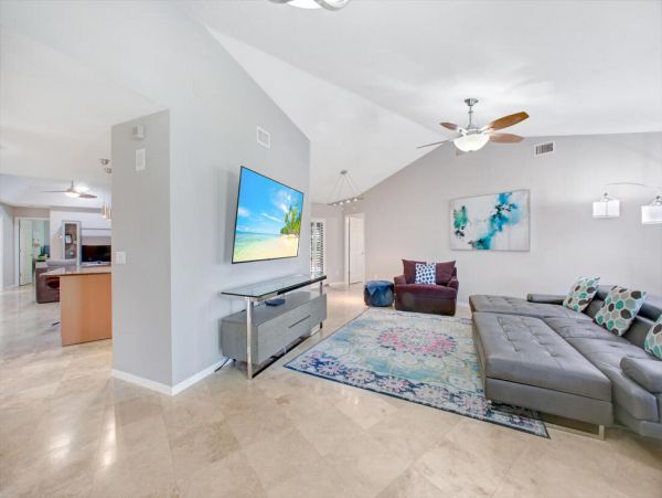 Bonita Springs Home 1009909