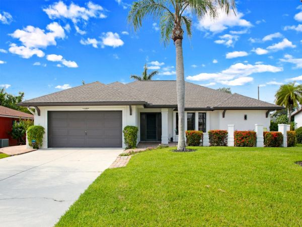 Bonita Springs Home 1009909