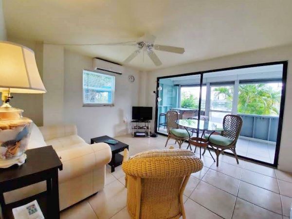 Bonita Springs Home 1009911