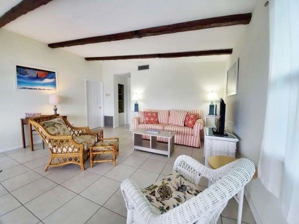 Bonita Springs Home 1009911