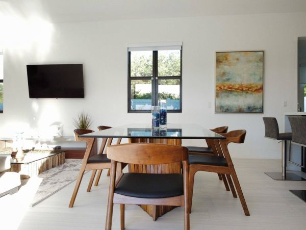 Gated Turks & Caicos Vacation Villa 4 Mis Drive To Beaches