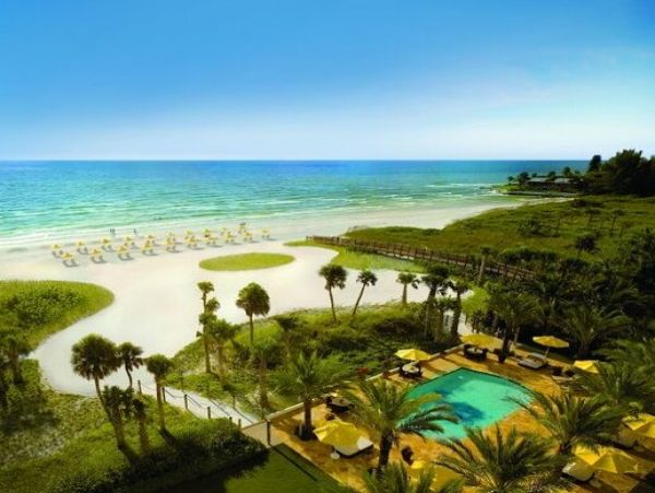 Luxury Condo with Partial Ocean view for 10 guests