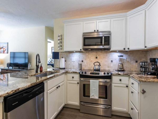 Siesta Key Darling Cottage Walk to Beach