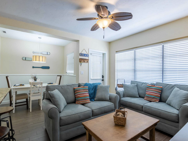 Siesta Key Darling Cottage Walk to Beach