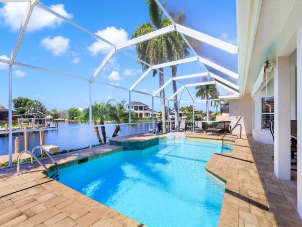 Four Bedroom Home Canal views Sleeps 8