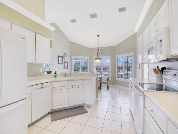 Four Bedroom Home Canal views Sleeps 8