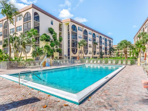 Marco Island Condo 1009924