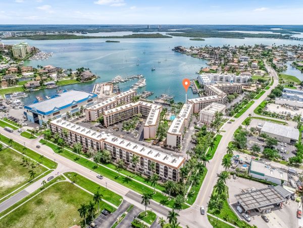 Marco Island Condo 1009924