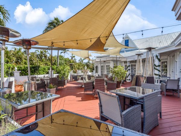 Marco Island Lovely Condo with 2 Bedrooms Sleeps 6