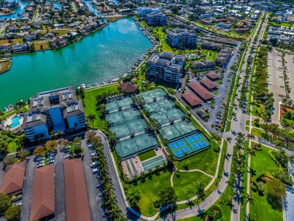 Beautiful Oceanfront Marco Island Condo with Beach Access