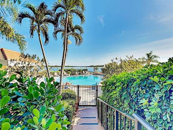 Marco Island Home 1009929