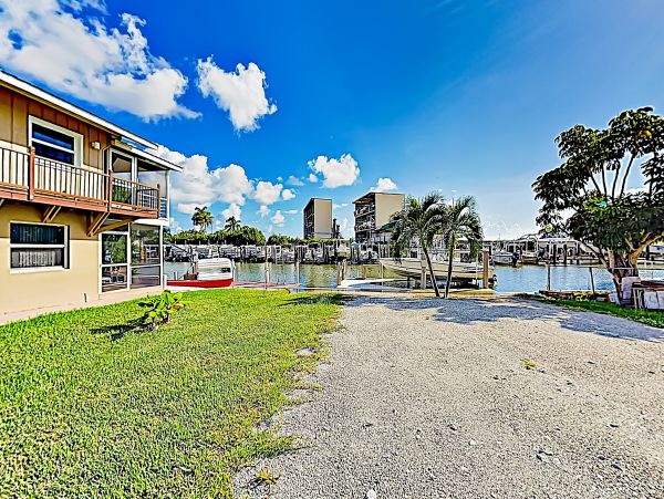 Marco Island Condo 1009934