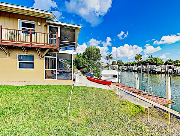 Marco Island Condo 1009934