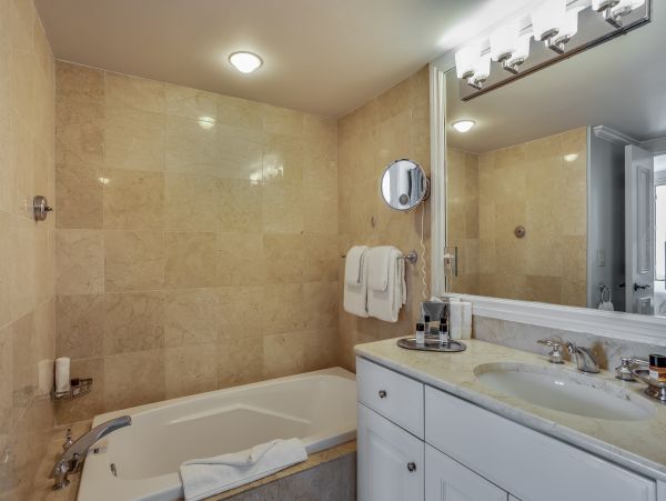Marco Island Home 1009936
