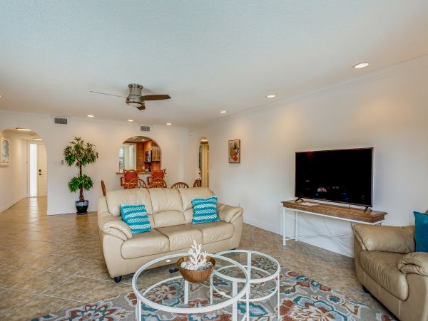 Marco Island Condo 1009937