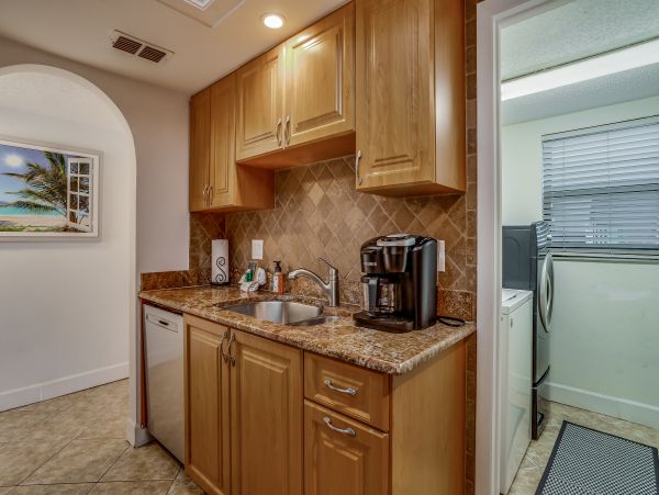 Marco Island Condo 1009937