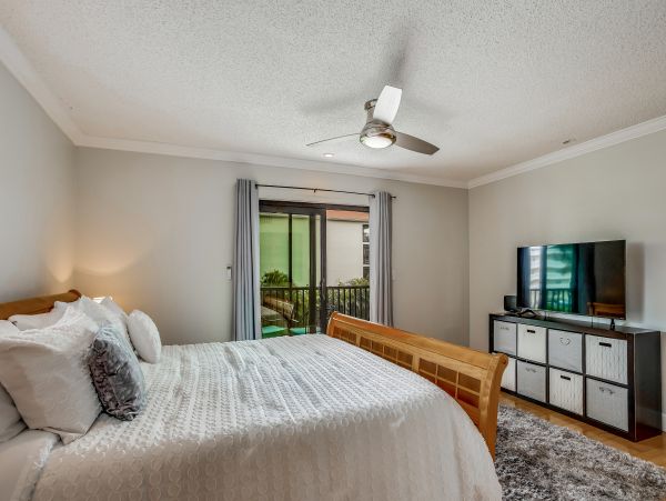 Marco Island Condo 1009937