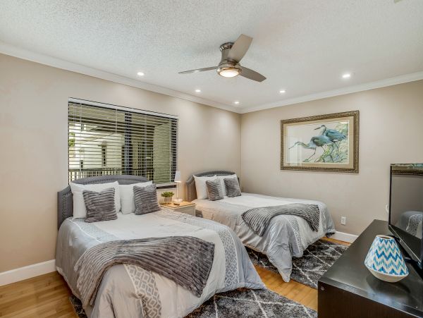 Marco Island Condo 1009937