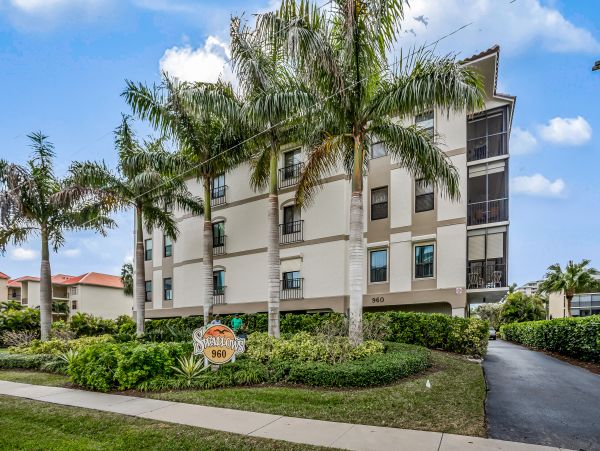 Marco Island Condo 1009937