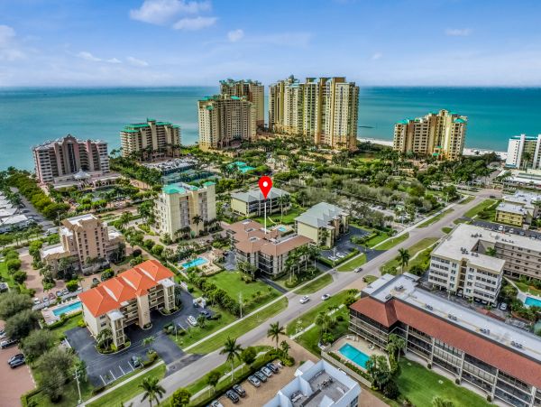 Marco Island Condo 1009937