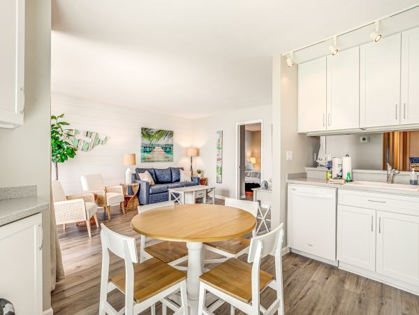 Full Water Views, sleeps 4 Guests