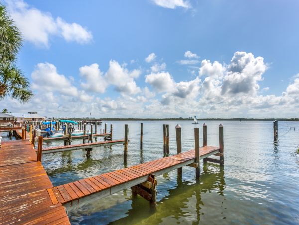 Full Water Views, sleeps 4 Guests