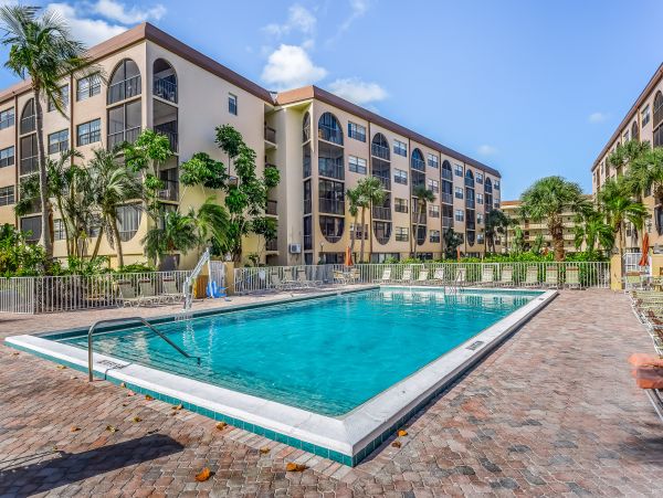 Marco Island Condo 1009941