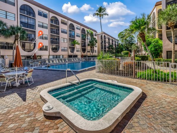 Marco Island Condo 1009941