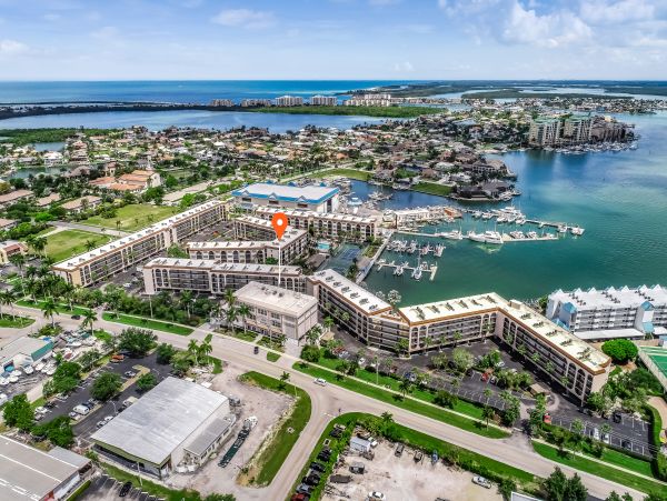 Marco Island Condo 1009941