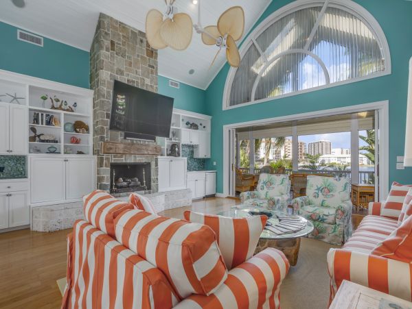 Naples Home 1009943