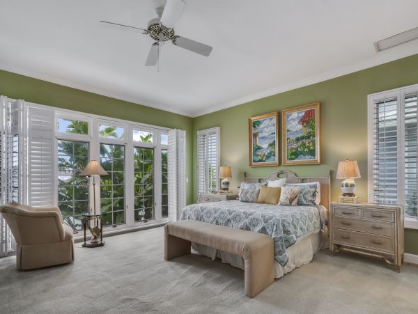 Naples Home 1009943