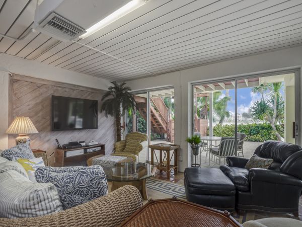 Naples Home 1009943