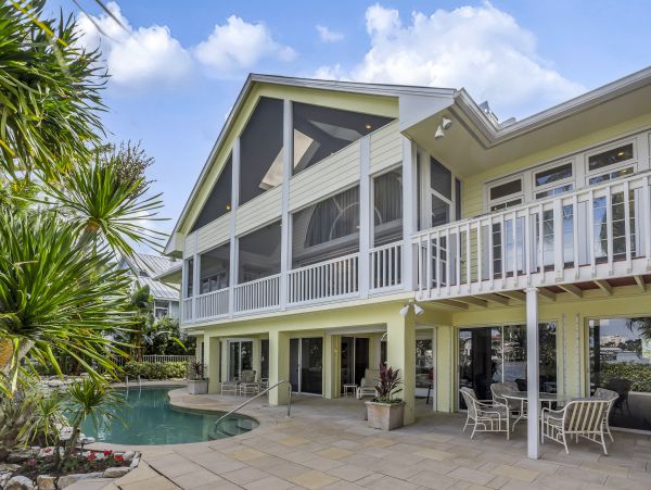 Naples Home 1009943