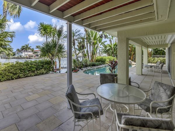 Naples Home 1009943