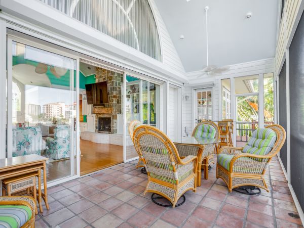 Naples Home 1009943