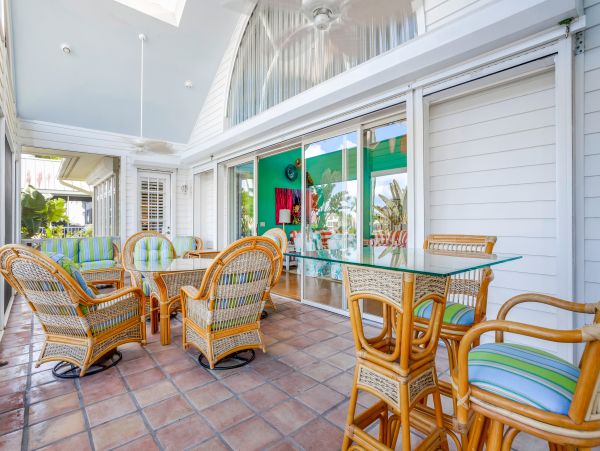 Naples Home 1009943