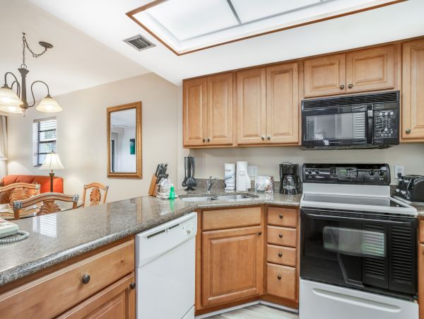 Two Bedroom Naples Vacation Condo with Pool & Tennis Court